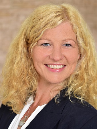 Julia Heine